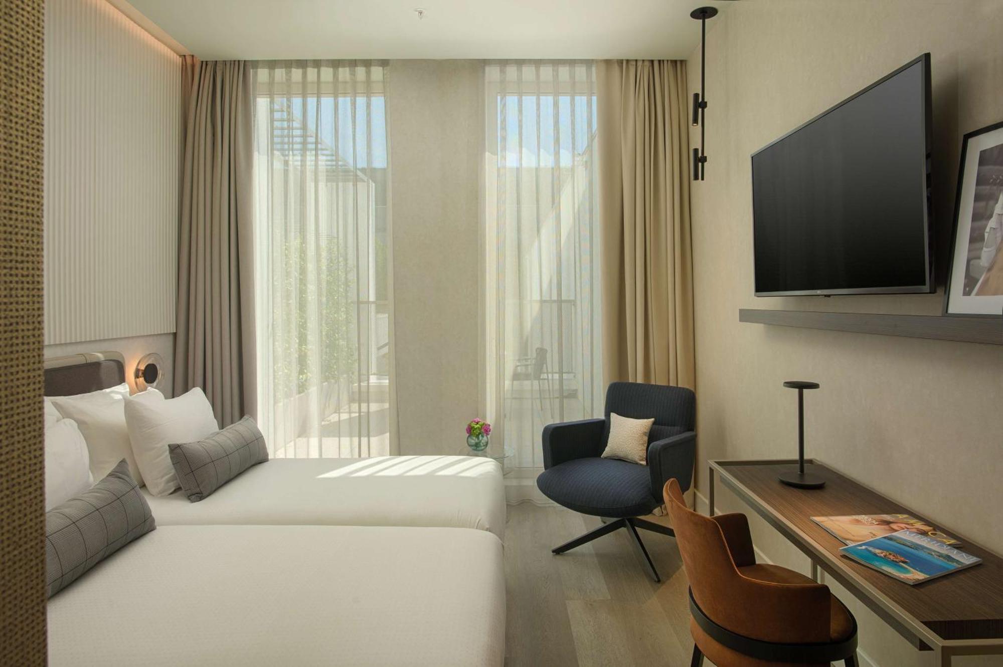 Superior Double or Twin Room Terrace