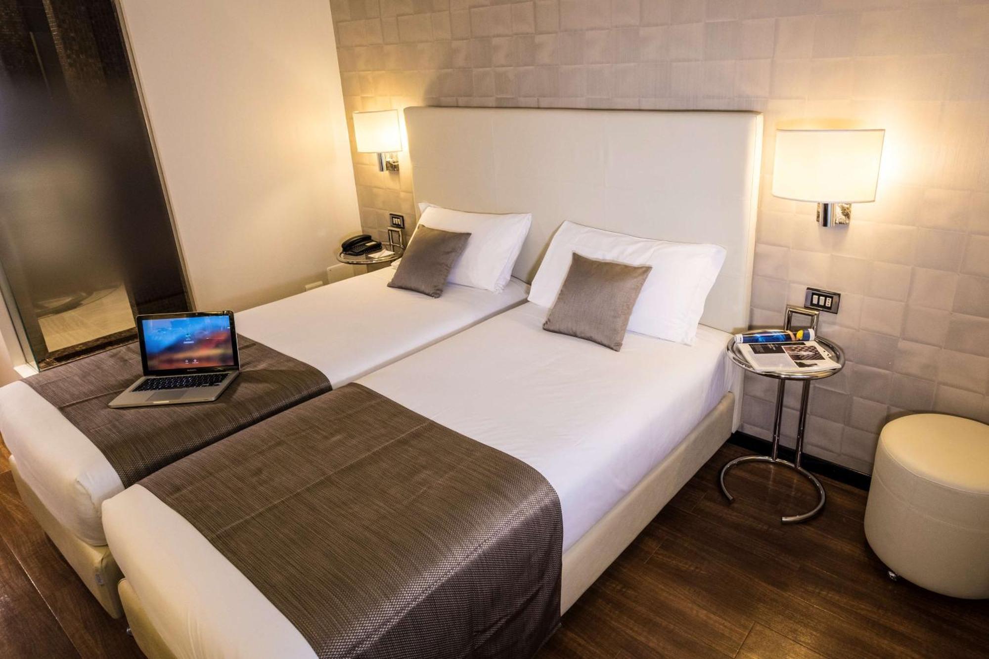 Standard Twin Room,1705918972:JPEG