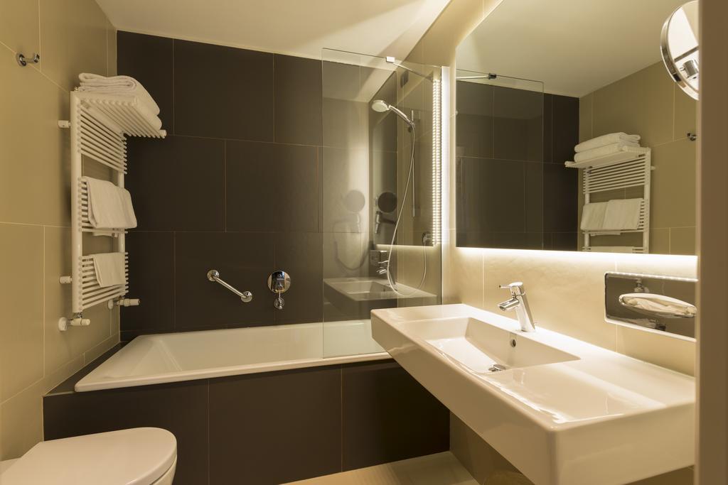 Chambre Deluxe Double ou Lits Jumeaux